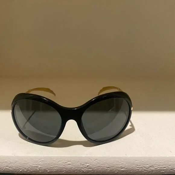 CHANEL | Accessories | Chanel Black Oval Sunglasses Gold  display picture 1